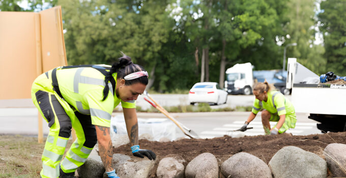 Landscaping Laborer Jobs with Visa in Florida, US – Earn Up to $1000 per Week